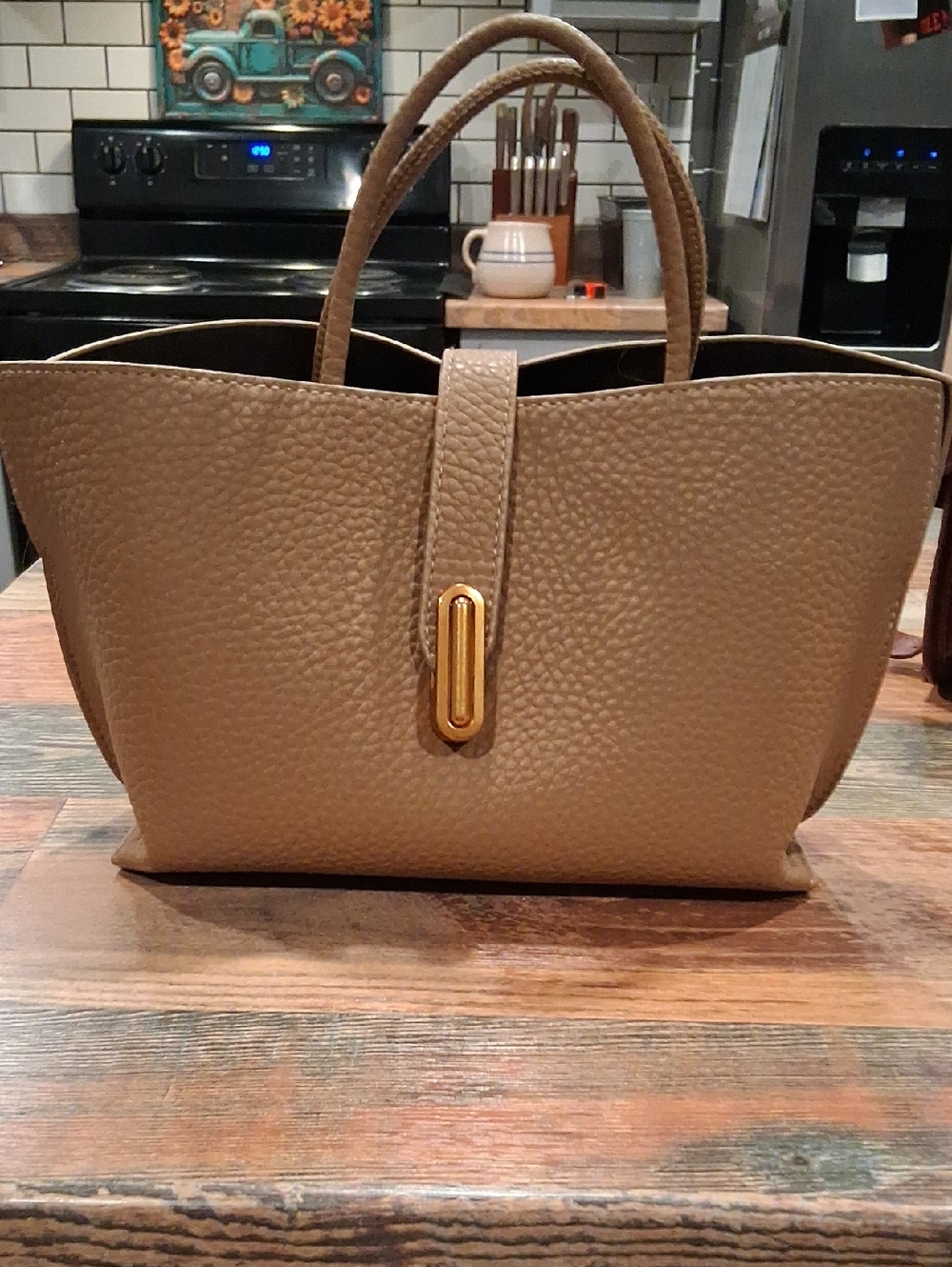 Classic Pebbled Tote Bag in Taupe